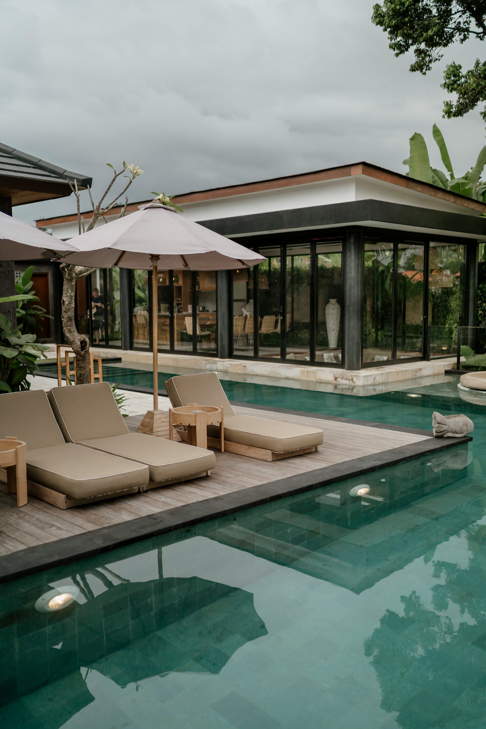 Cliffside villa Uluwatu infinity pool Cliffside villa Uluwatu infinity pool